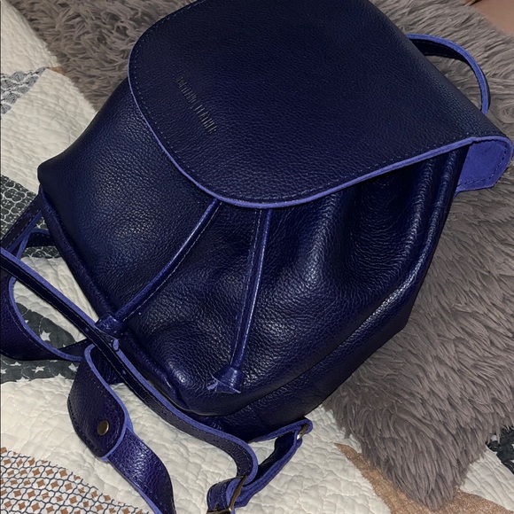 Drawstring cobalt Leather Backpack - Picture 10 of 10